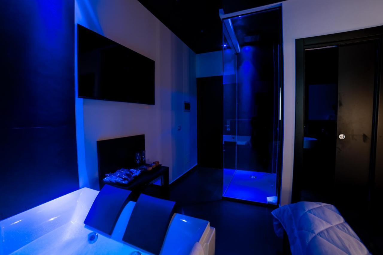 Maximum Hub Suite&Spa Palermo Bagian luar foto