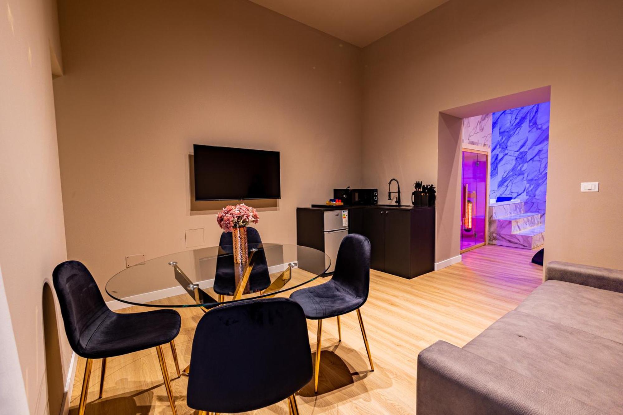 Maximum Hub Suite&Spa Palermo Bagian luar foto