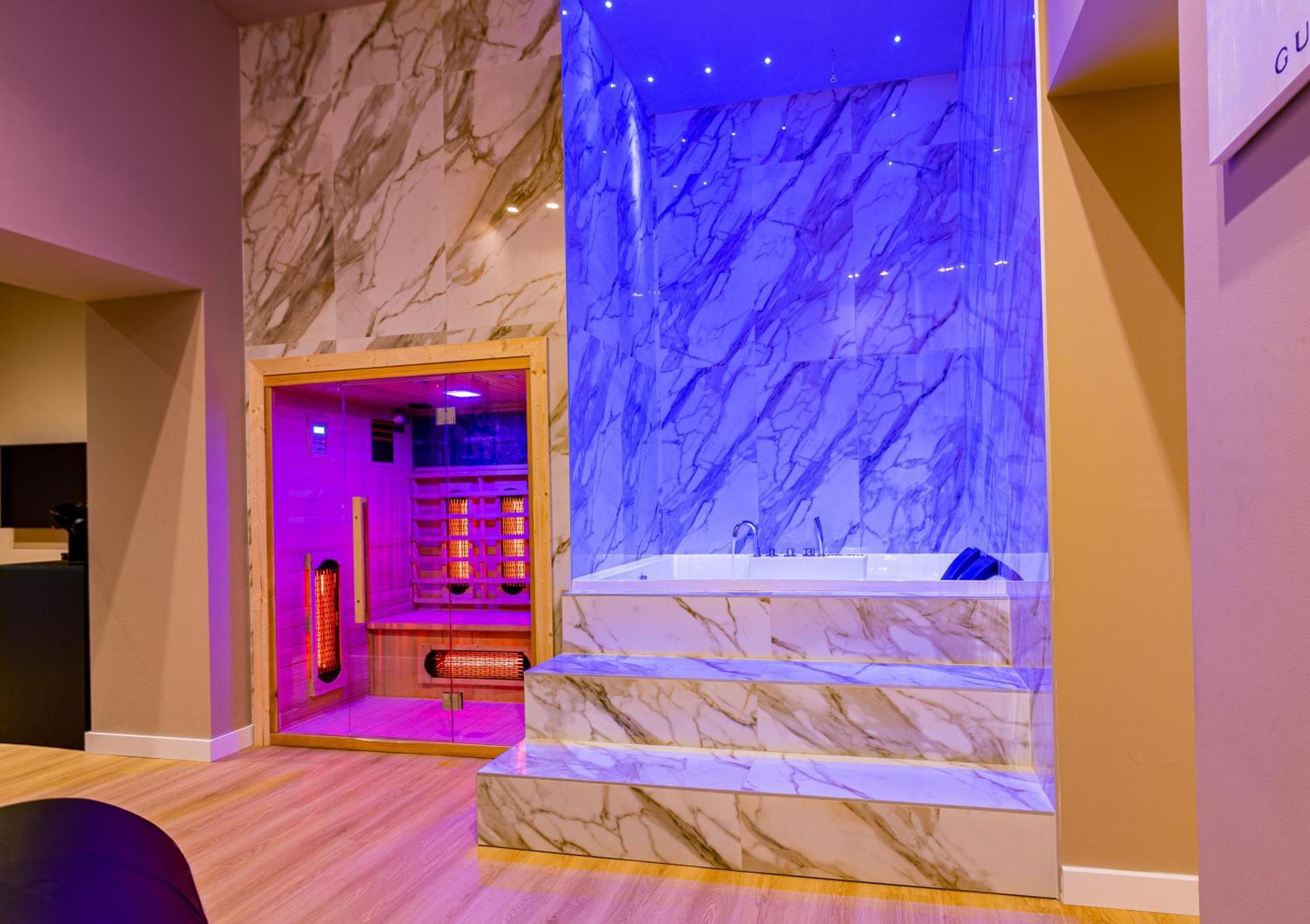 Maximum Hub Suite&Spa Palermo Bagian luar foto