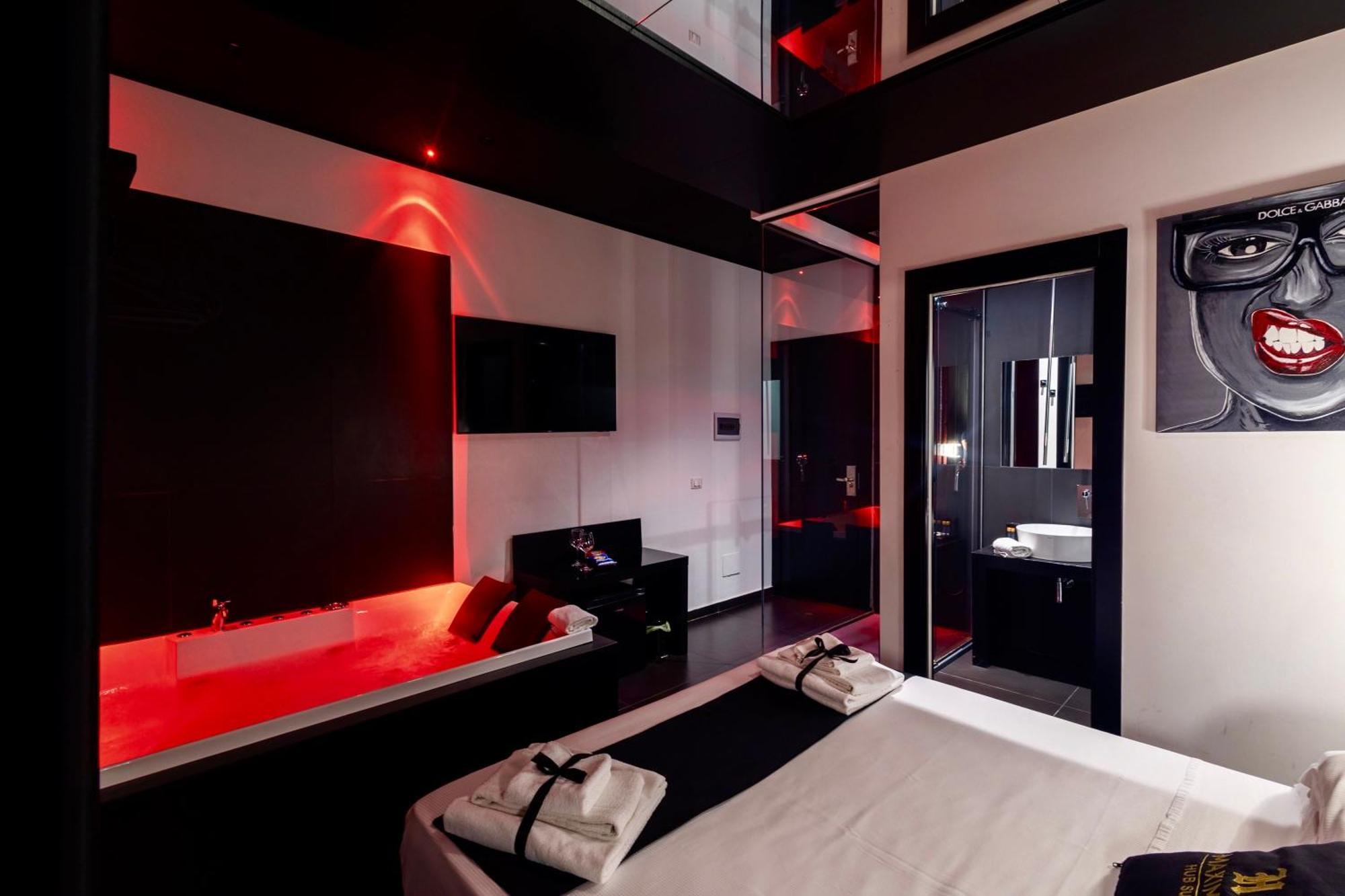 Maximum Hub Suite&Spa Palermo Bagian luar foto