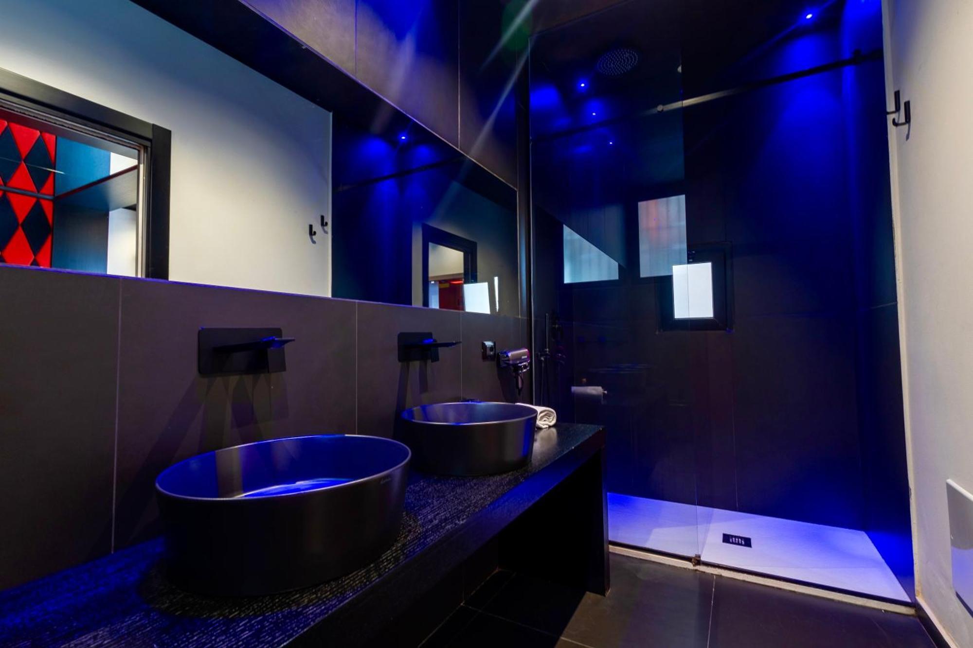 Maximum Hub Suite&Spa Palermo Bagian luar foto