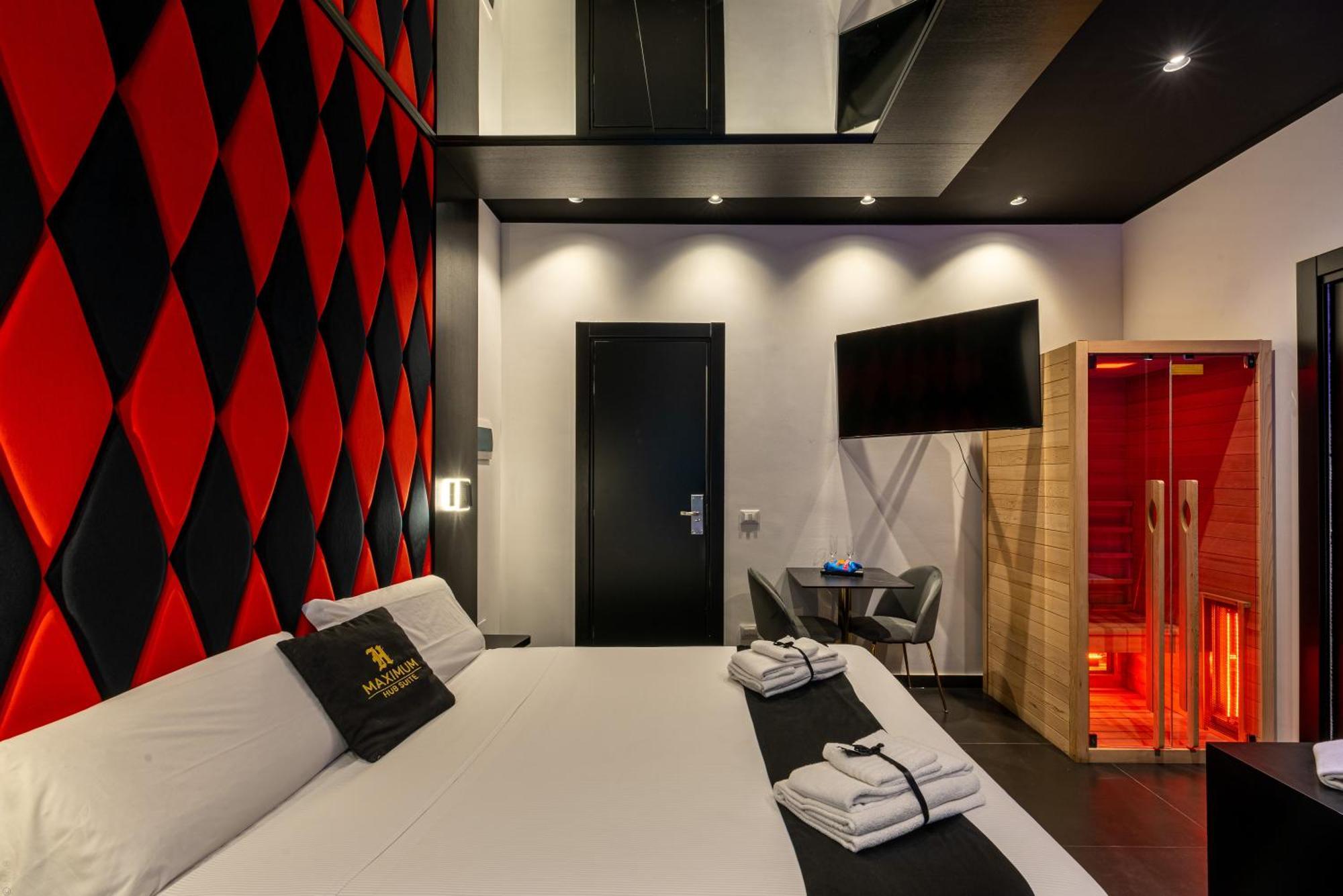 Maximum Hub Suite&Spa Palermo Bagian luar foto