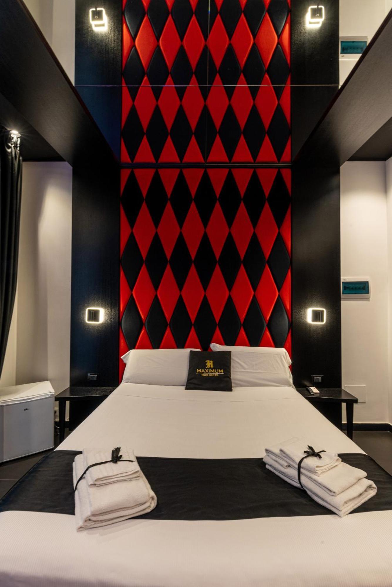 Maximum Hub Suite&Spa Palermo Bagian luar foto